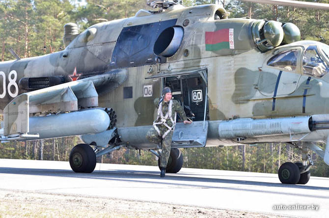 The airplanes and helicopters were landed on highway M1 (Brest region).