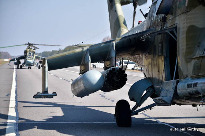 The airplanes and helicopters were landed on highway M1 (Brest region).