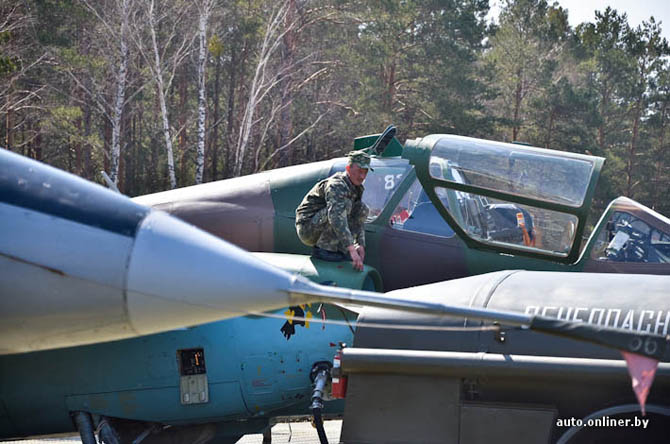 The airplanes and helicopters were landed on highway M1 (Brest region).