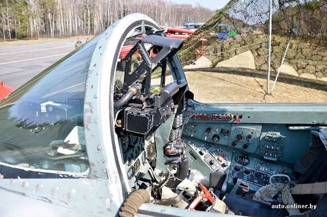 The airplanes and helicopters were landed on highway M1 (Brest region).