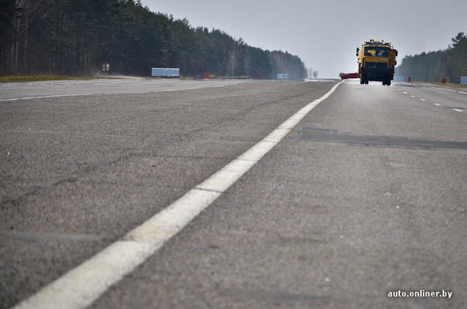 The airplanes and helicopters were landed on highway M1 (Brest region).