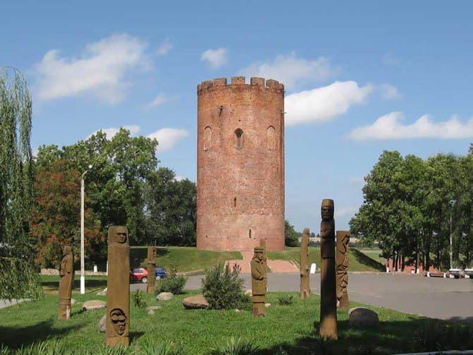 At least four sightseeing in Belarus can be included in the List of World Cultural and Natural Heritage of UNESCO.